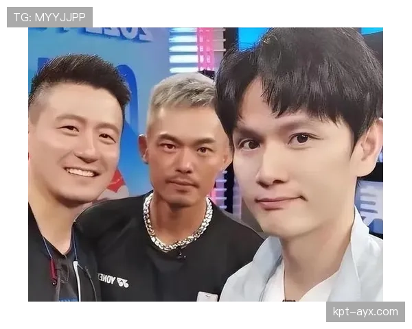 鲍春来退役后住的别墅，比他拿冠军那会儿还像偶像剧